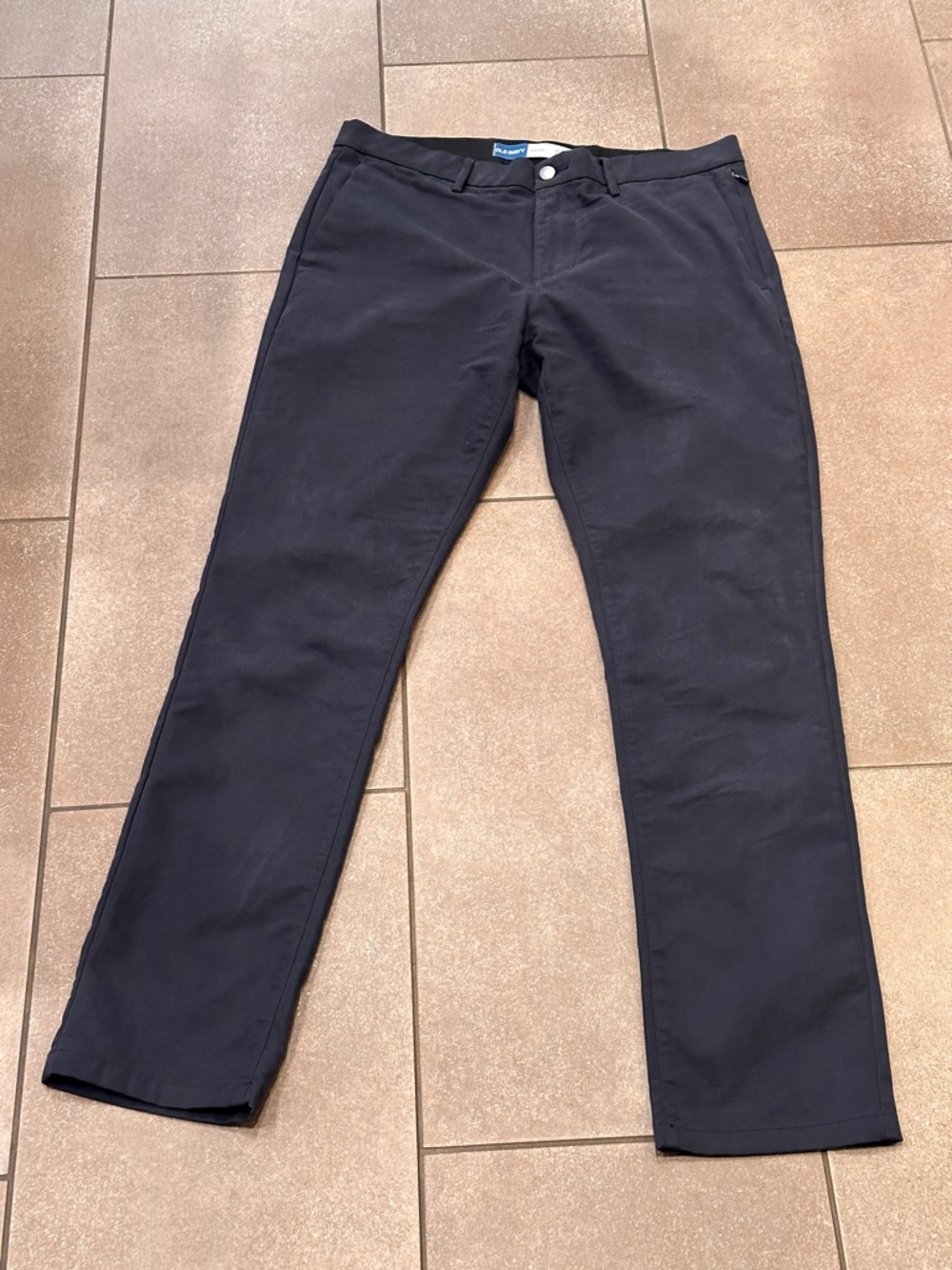 Old Navy Men's “ultimate tech slim built-in flex” Dark Blue Pants 34 x 34